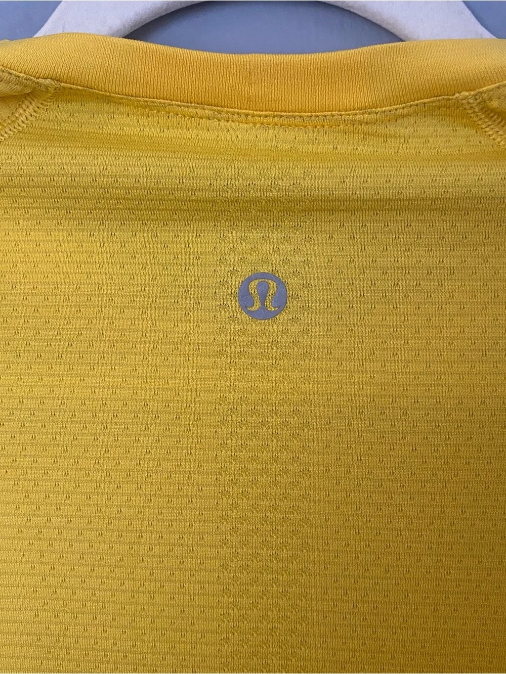 lululemon Swiftly Tech Long-Sleeve Crew- seamless ribbed knit
